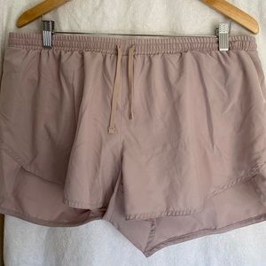 Old Navy Active shorts